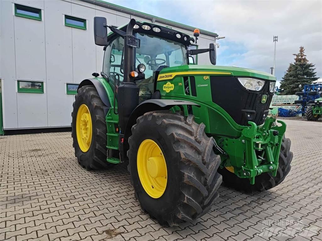John Deere 6R 215 Traktorji