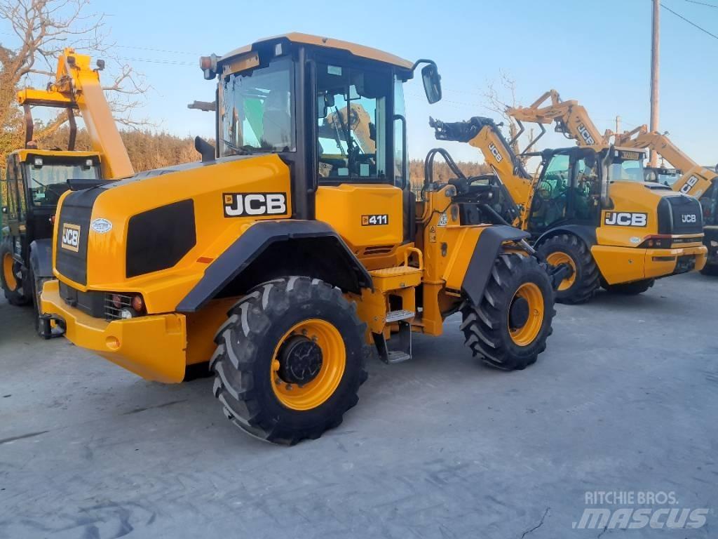 JCB 411 Kolesni nakladalci