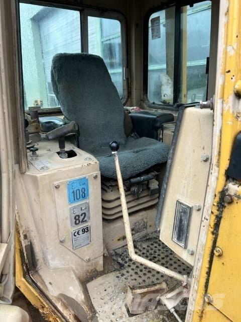 CAT D 5 H LGP II Buldožerji goseničarji