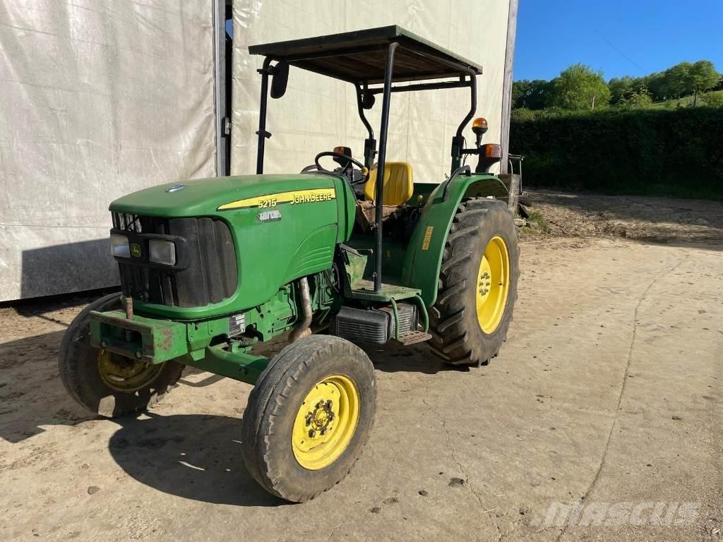 John Deere 5215 Traktorji