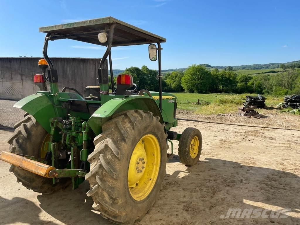John Deere 5215 Traktorji