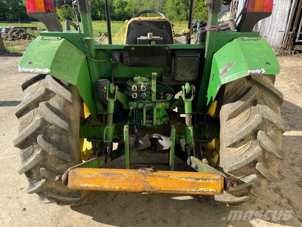 John Deere 5215 Traktorji