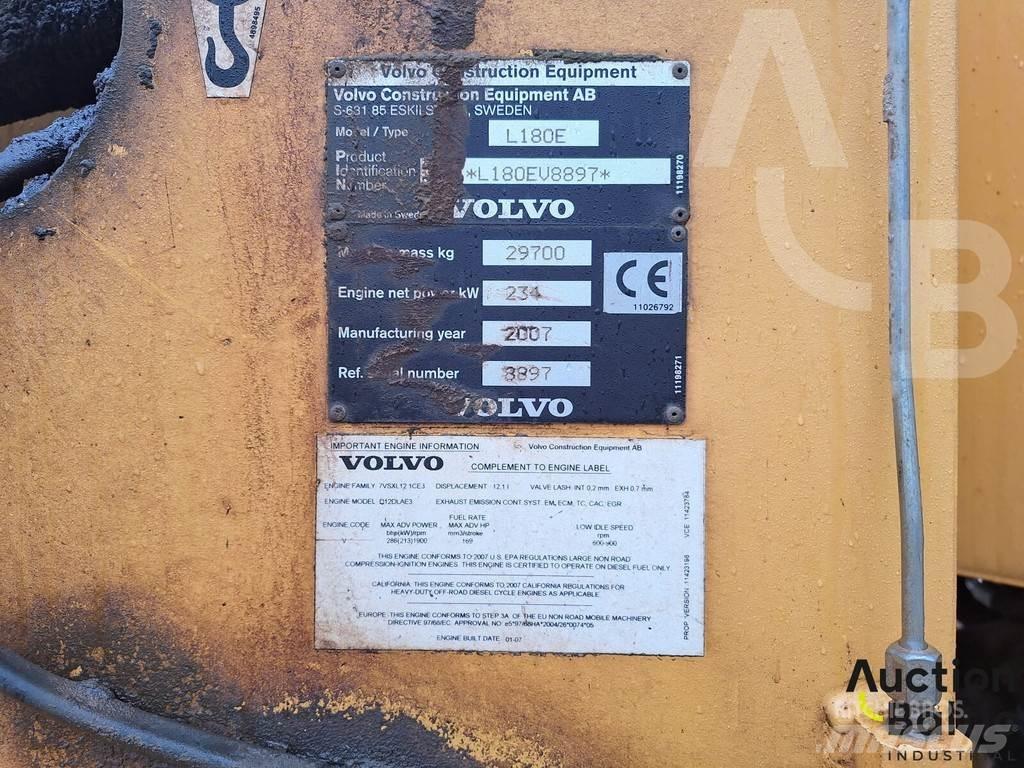 Volvo L 180 E Kolesni nakladalci