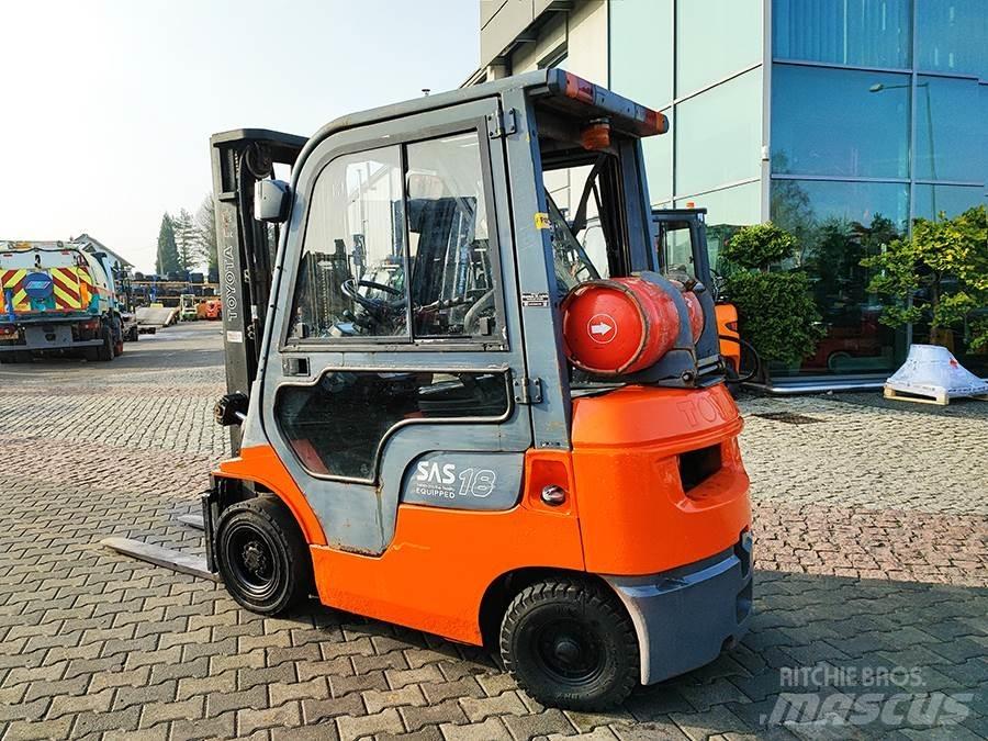 Toyota 42-7FGF18 Plinski viličarji