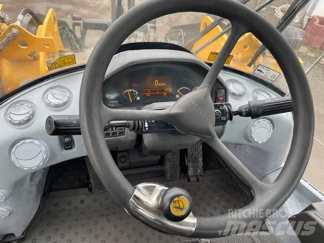 Volvo L 60 F Kolesni nakladalci