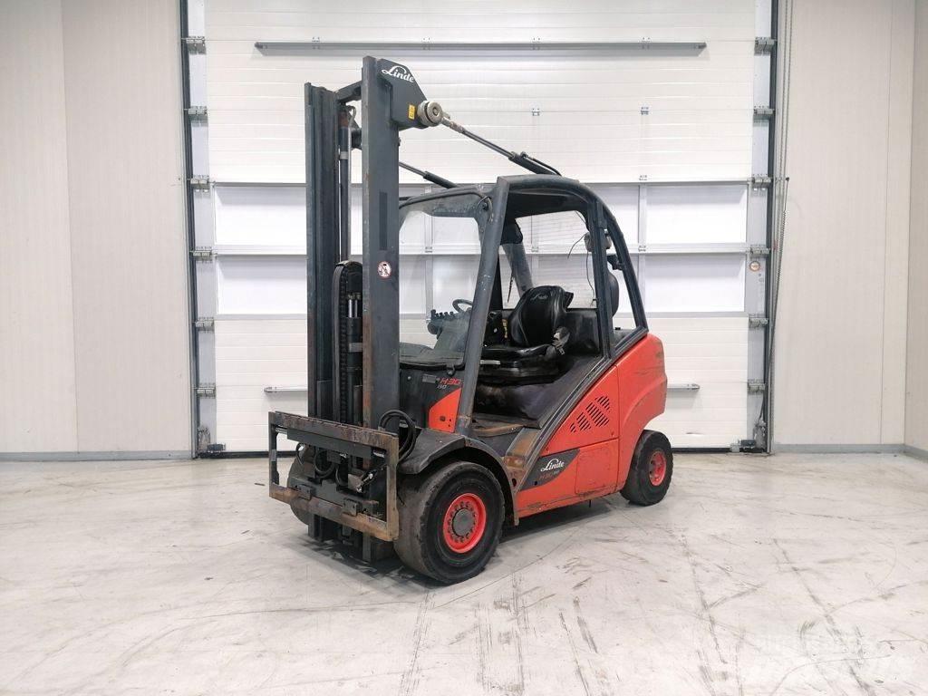 Linde H30D-02 Dizelski viličarji