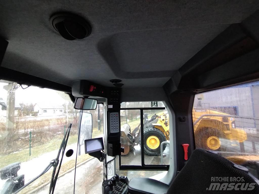 Liebherr L 556 Kolesni nakladalci
