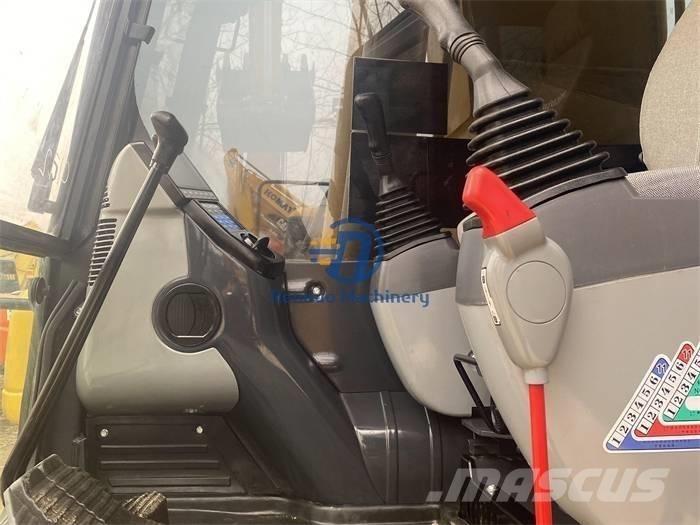 Komatsu PC 240 -8 Bagri goseničarji