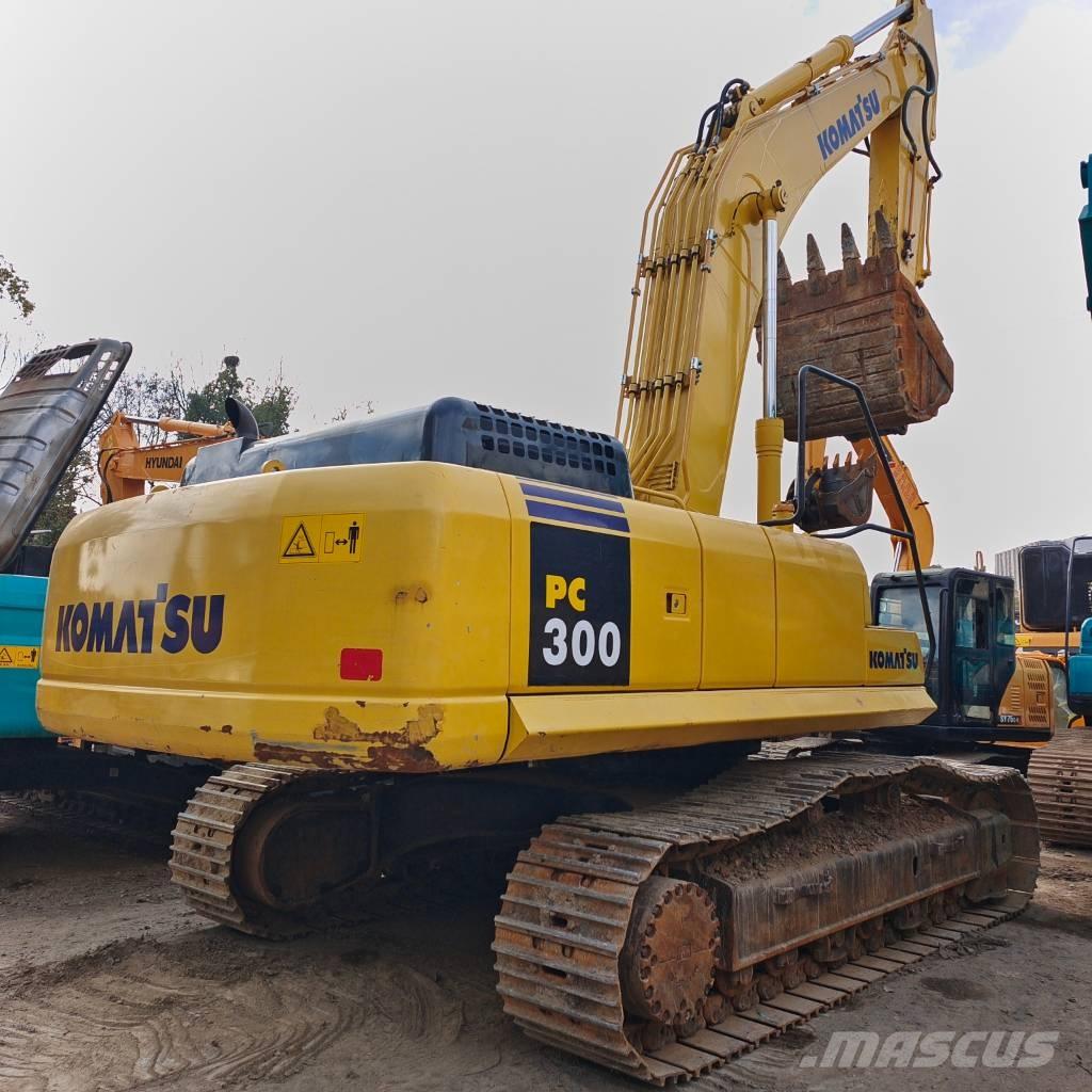 Komatsu PC 300-7 Bagri goseničarji