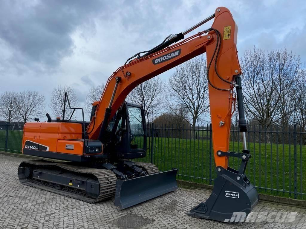 Doosan dx140w Bagri na kolesih