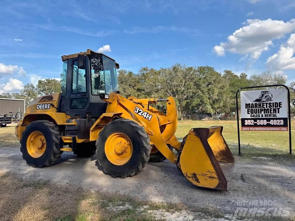 John Deere 324h Kolesni nakladalci