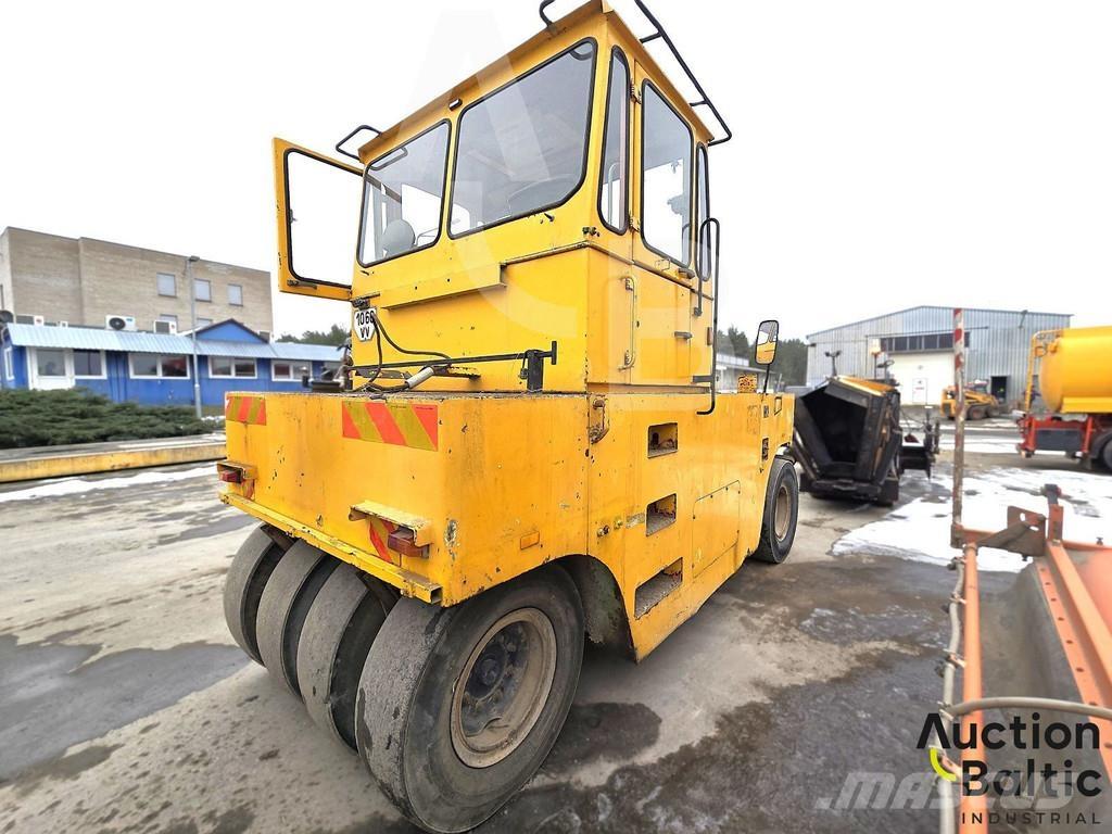 Hamm GRW 18 Kolesni valjarji s pnevmatikami