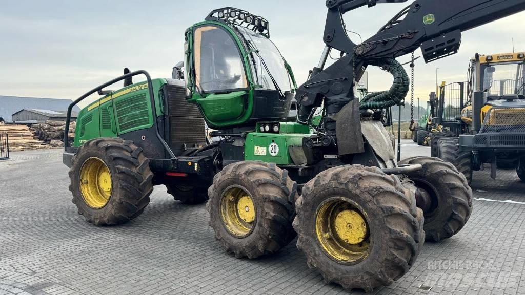 John Deere 1270 E Harvesterji
