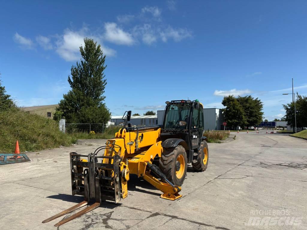 JCB 540-140 Teleskopski viličarji