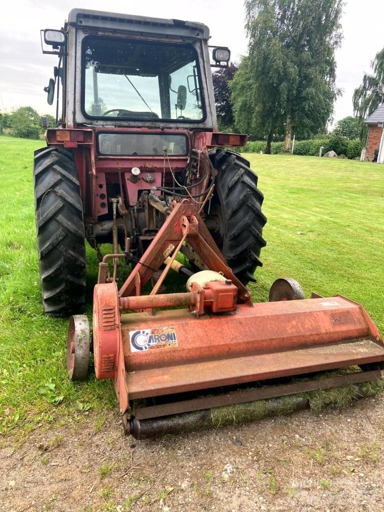 Massey Ferguson 550 Traktorji