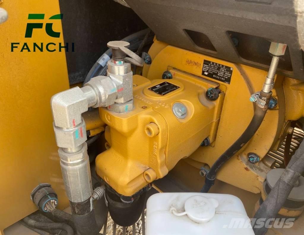 CAT 306 Bagri goseničarji