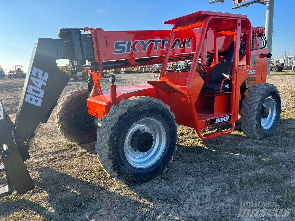 SkyTrak 8042 Teleskopski viličarji