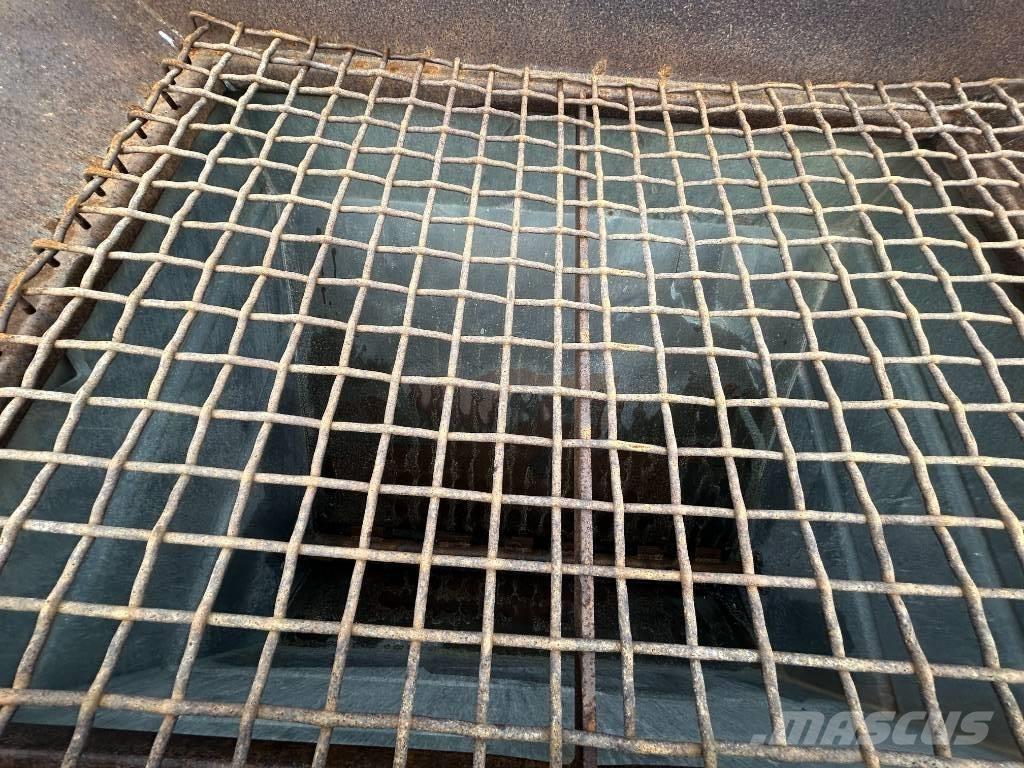 Salo 1600 Trosilci peska in soli