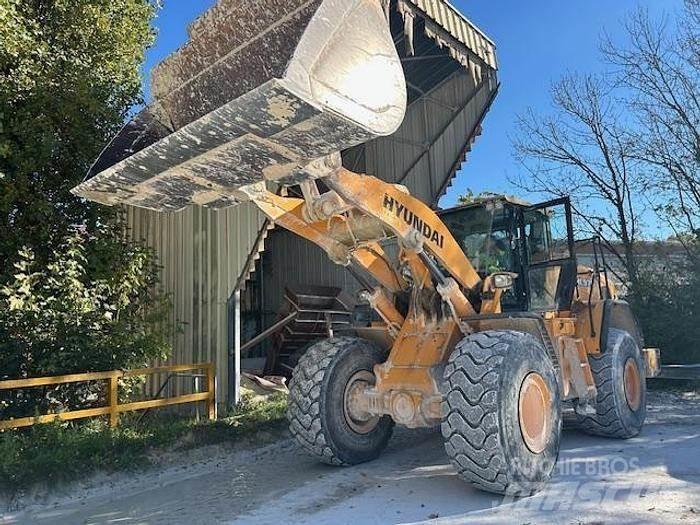 Hyundai HL970 Kolesni nakladalci