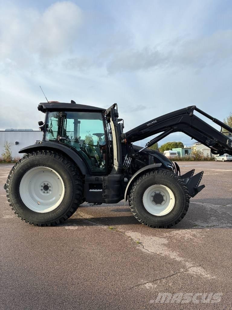 Valtra G135A MYYTY Traktorji