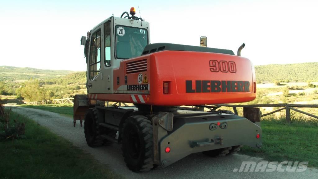 Liebherr A 900 C Bagri na kolesih