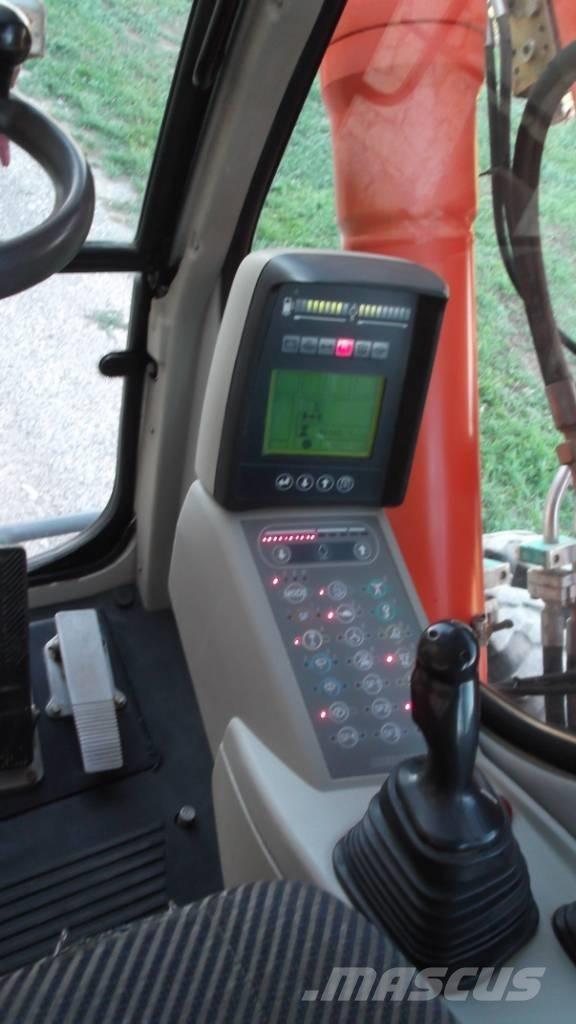 Liebherr A 900 C Bagri na kolesih