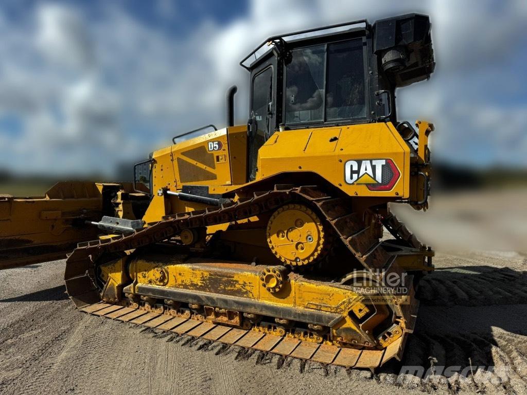 CAT D 5 Buldožerji goseničarji