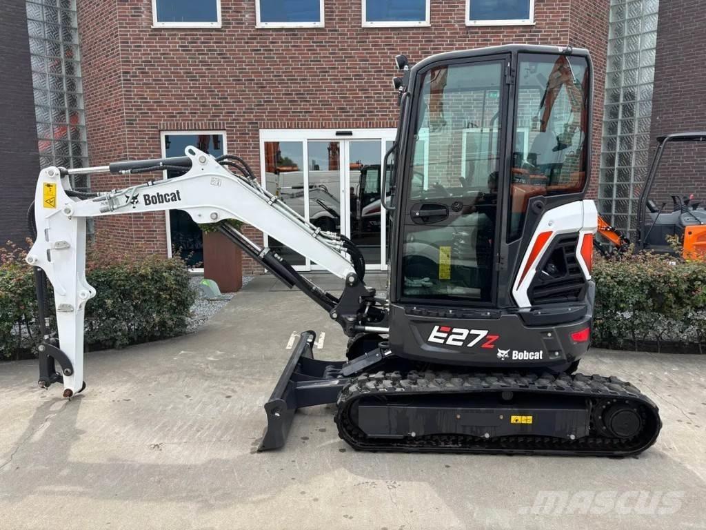 Bobcat E27Z Mini bagri <7t