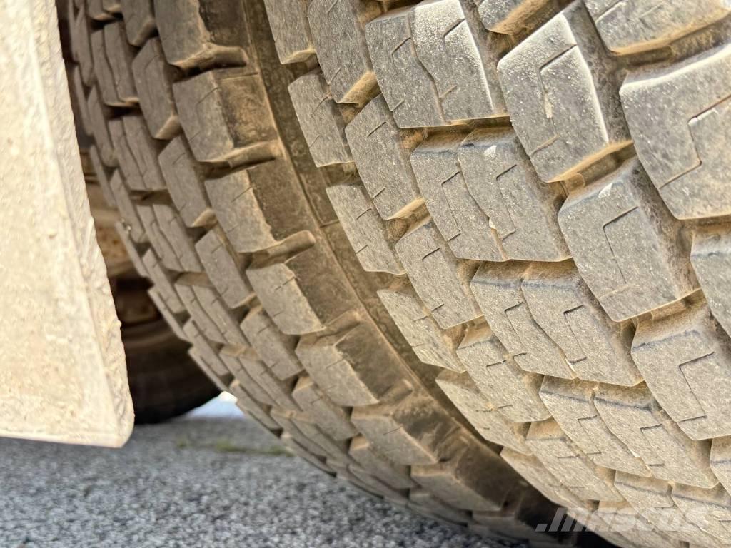 Volvo FL 240 Vakuumski tovornjaki