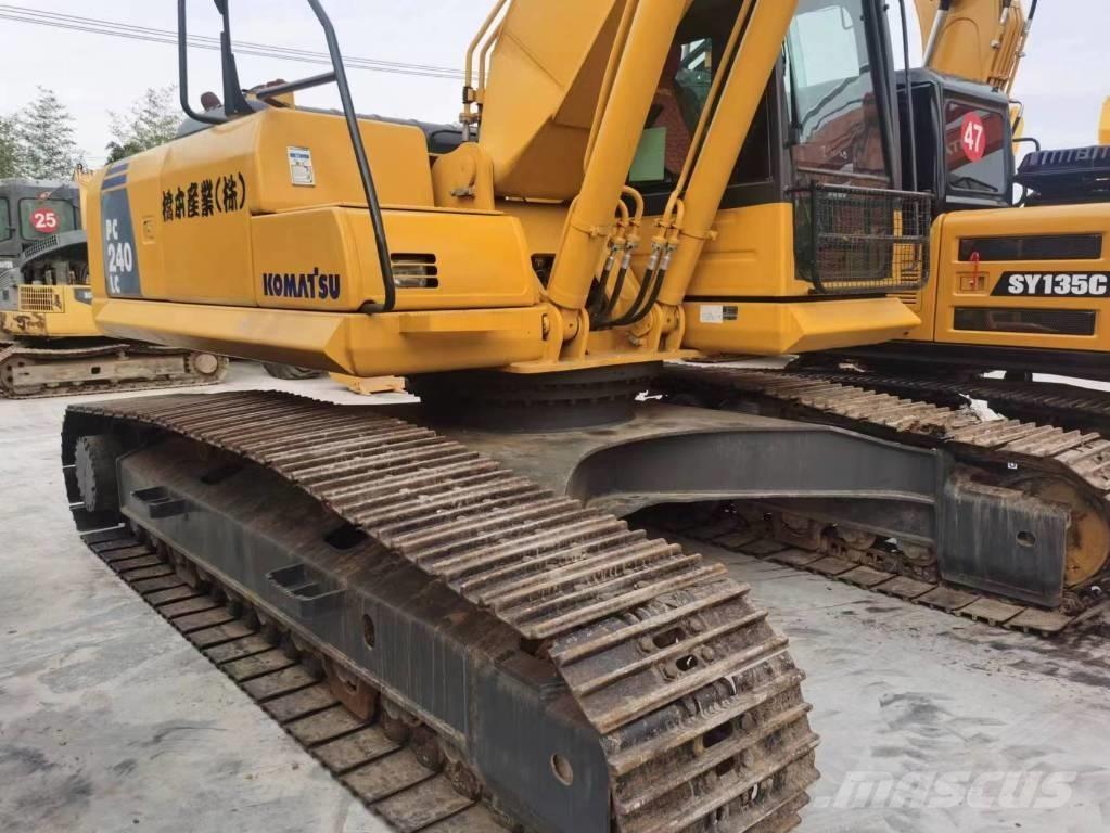 Komatsu PC 240 LC Bagri goseničarji