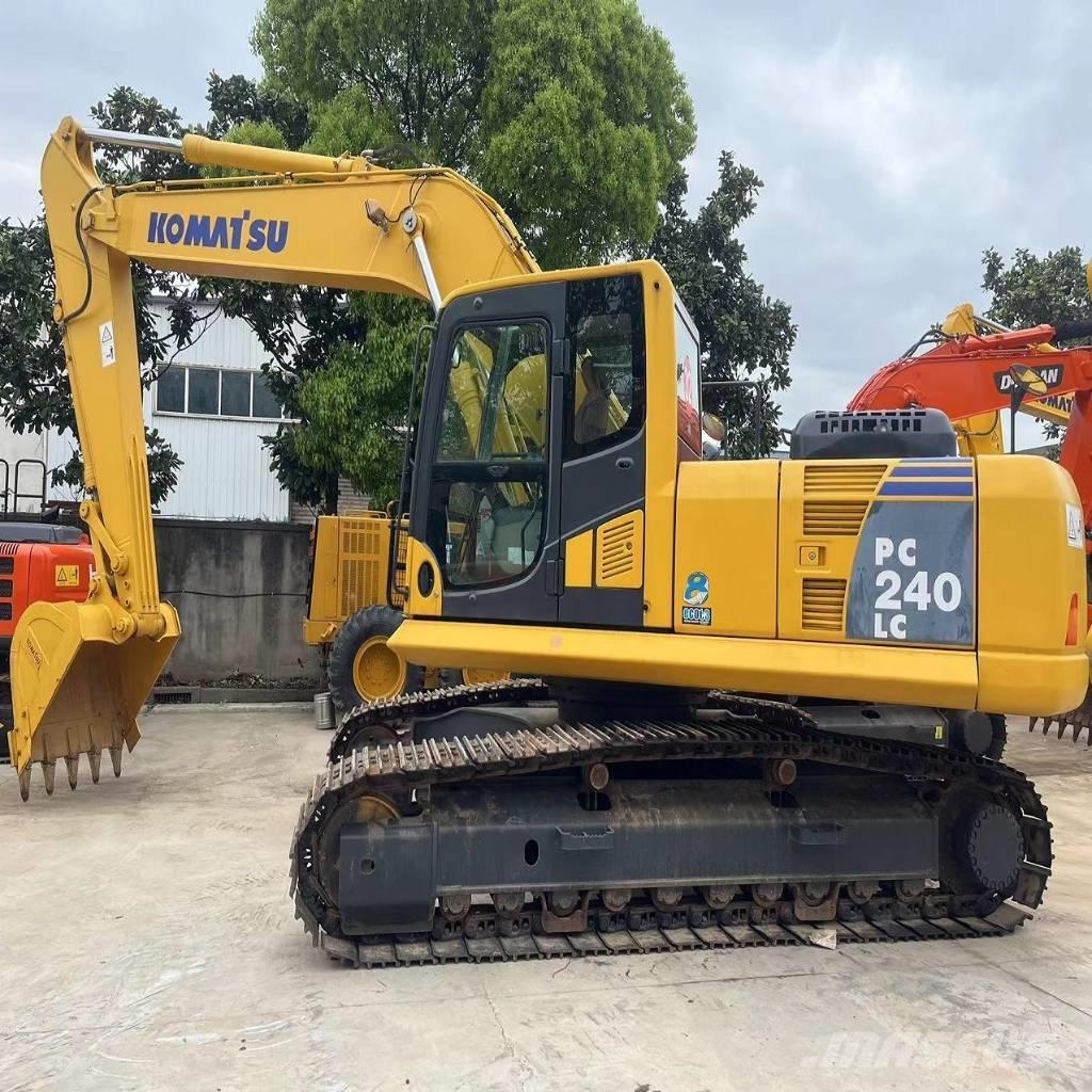 Komatsu PC 240 LC Bagri goseničarji