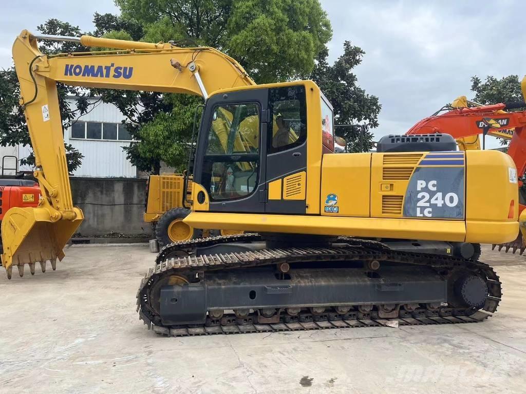Komatsu PC 240 LC Bagri goseničarji