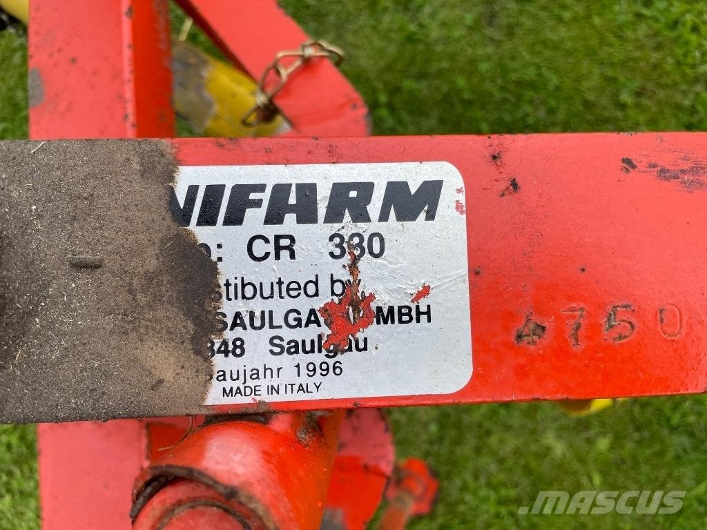 Unifarm CR 330 Obračalniki in zgrabljalniki