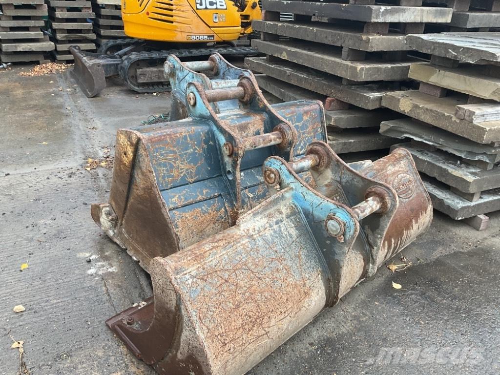 Hyundai HX140 LC Bagri goseničarji