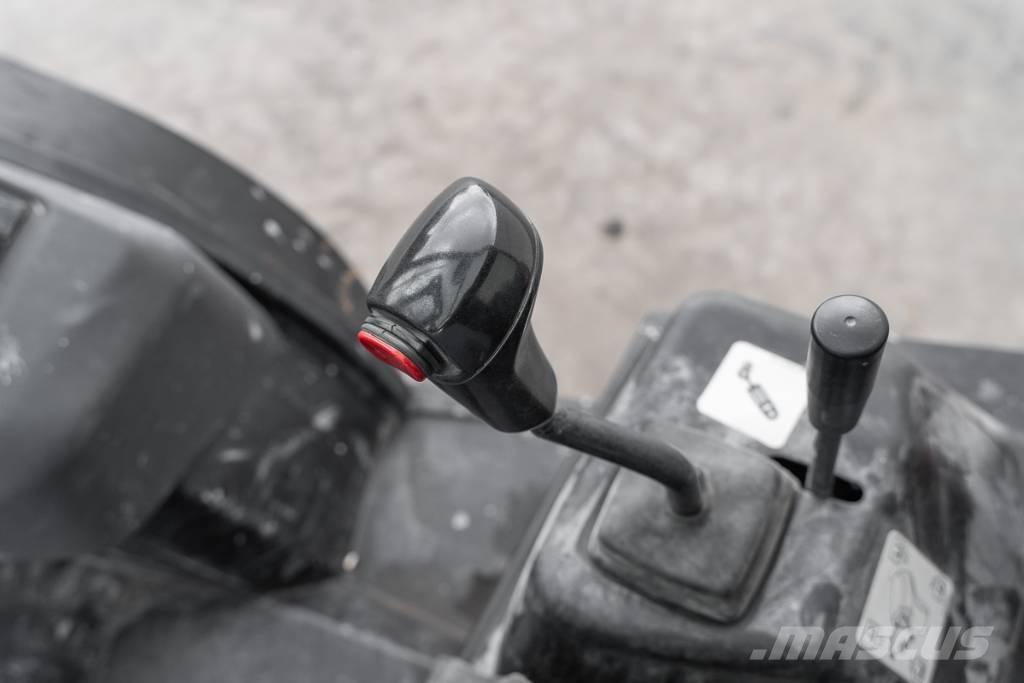 Manitou MC 30-4 Dizelski viličarji