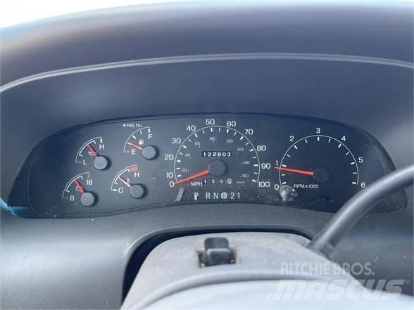 Ford EXCURSION Drugo