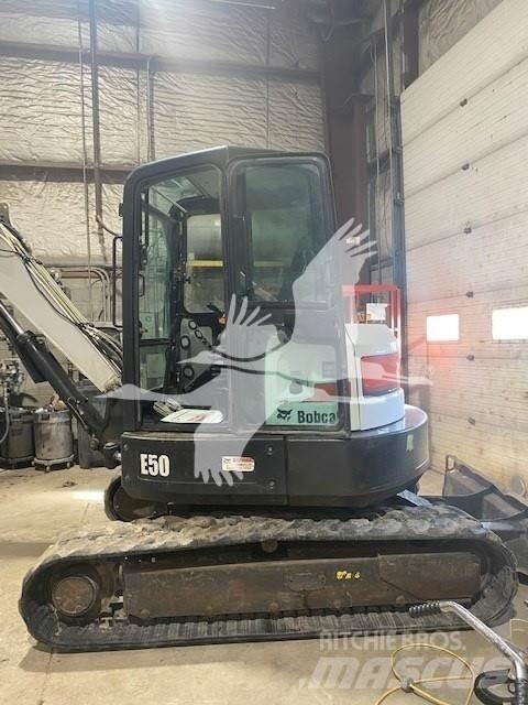 Bobcat E50 Mini bagri <7t
