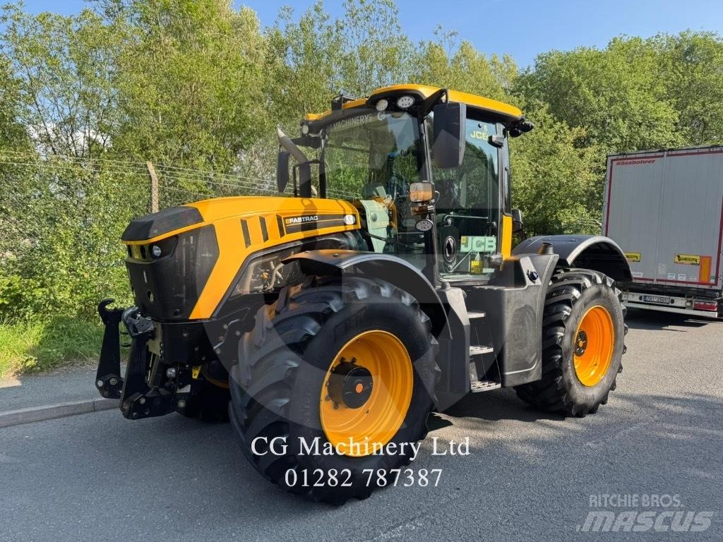 JCB Fastrac 4220 Traktorji