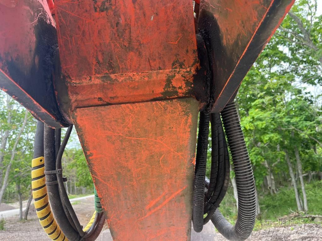 Fiat Kobelco E 215 Bagri goseničarji