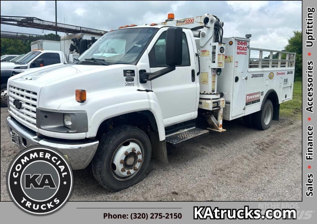 Chevrolet C5500 Dvigala na gosenicah