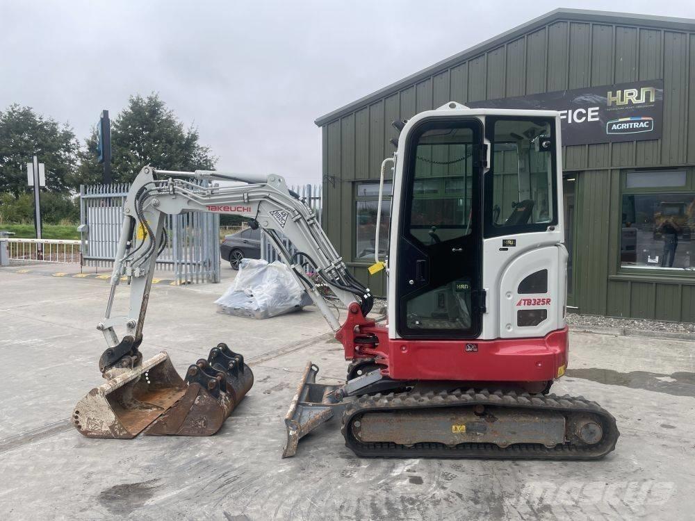 Takeuchi TB 325 R Mini bagri <7t