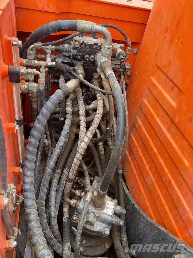 Doosan DX 75 Bagri goseničarji