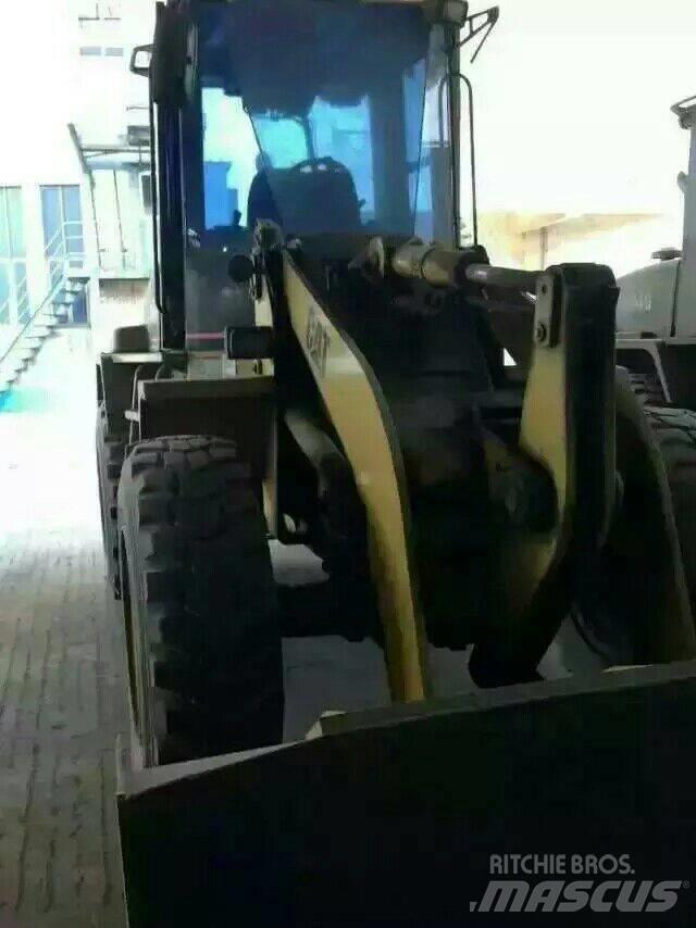 CAT 914G Kolesni nakladalci