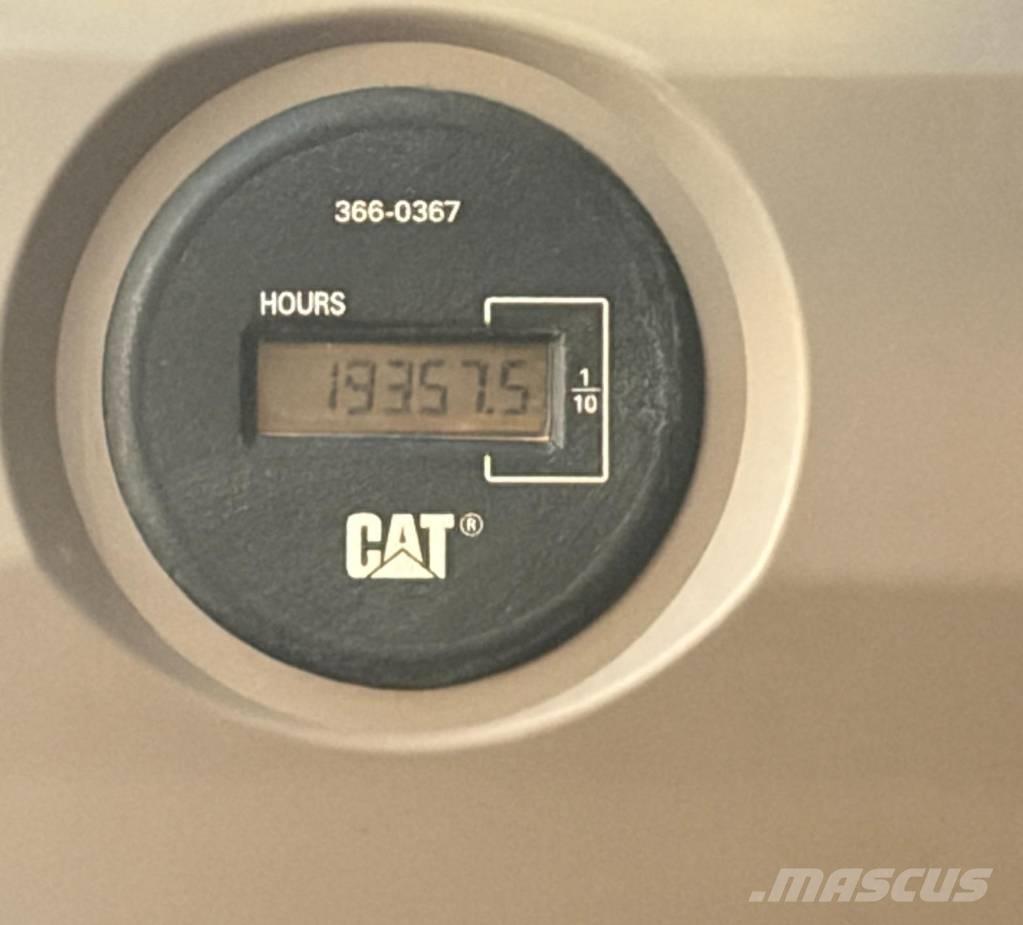 CAT 330FL Bagri goseničarji