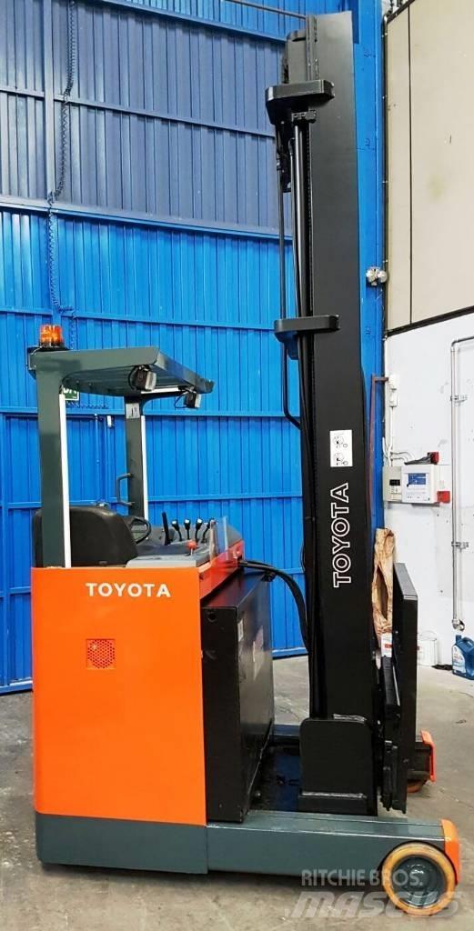 Toyota 6 FBRE 14 Viličarji s pomičnim teleskopom