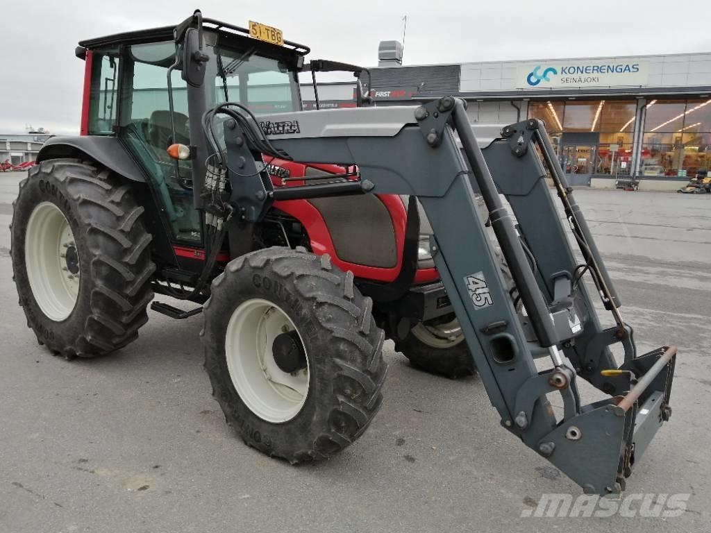 Valtra A 95 Traktorji