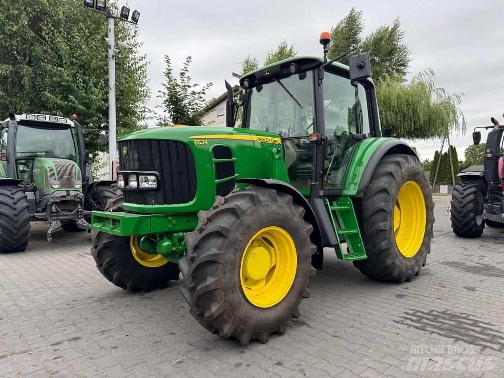 John Deere 6534 Traktorji