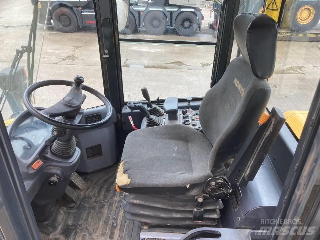 Komatsu WA 250 Kolesni nakladalci
