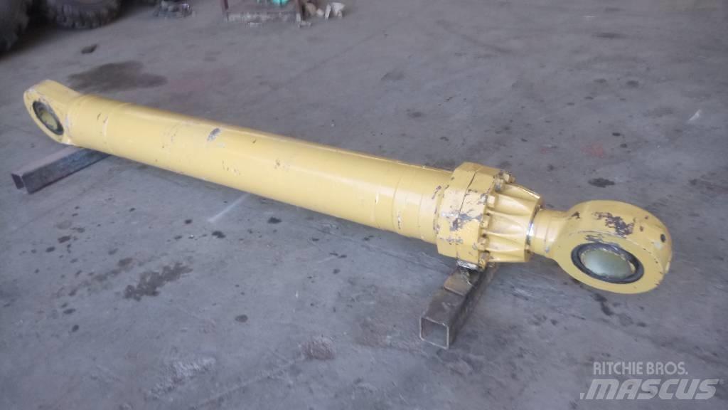 CAT 245 Hidravlika