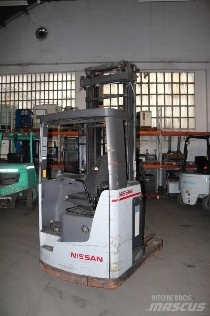 Nissan UNS 160 Viličarji s pomičnim teleskopom